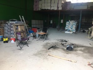 Sobaya tiner dökerken kendini ve oğlunu yaktı