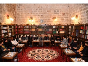 Aksaray Belediye Başkanı Evren Dinçer üniversite öğrencilerinin kariyer sohbetlerine konuk oldu