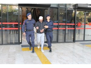 Alanya’da 4 yıl 8 ay hapis cezasıyla aranan cezaevi firarisi yakalandı
