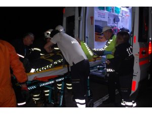 Kazaya müdahale eden polise otomobil çarptı