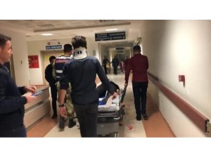 Siirt’te kontrolden çıkan otomobil takla attı: 3 yaralı