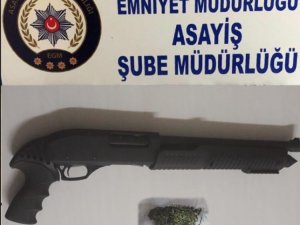 Balıkesir’de polis 16 aranan şahsı yakaladı