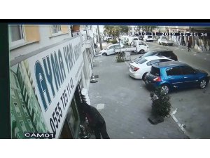 Bir şey bulamayınca semaveri çaldı