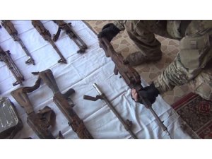 Rusya’da mafyanın cephaneliği ortaya çıkarıldı