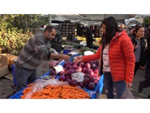 Denizli’de meyve fiyatları düştü sebze fiyatları arttı
