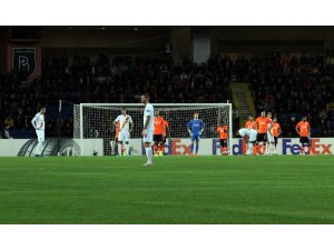 Başakşehir, Avrupa’da 3 maç sonra yenildi
