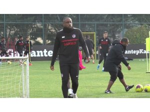 Kana Bıyık: "Denizlispor ile zor bir maç oynayacağız"