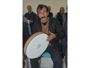 Mahalli sanatçı müzikle yeniden hayata tutundu