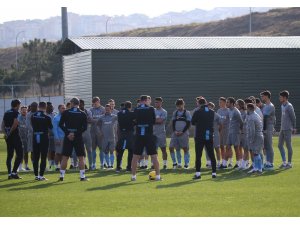 Trabzonspor, Galatasaray maçı hazırlıklarına ara vermeden başladı