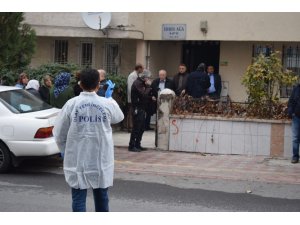 Yalnız yaşayan yaşlı adam evinde ölü bulundu