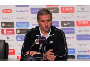 Hamza Hamzaoğlu: “Kazanmak için hamle yaptık, 3-3’ü yakaladık”