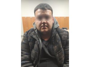 Genç yaşında gençleri zehirlerken yakalandı