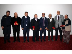 Ankara'da Kıbrıs gazilerine berat madalyaları takdim edildi