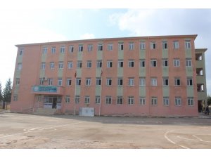 Öğrenciler faciadan şans eseri kurtuldu