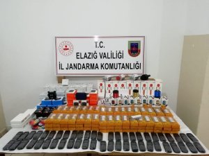 Elazığ’da 50 adet kaçak telefon elegeçirildi