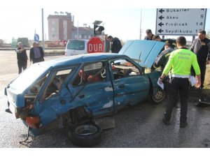 Domaniç’te trafik kazası: 2 yaralı