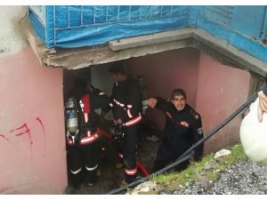 Malatya’da ev yangını, 3 kişi dumandan etkilendi