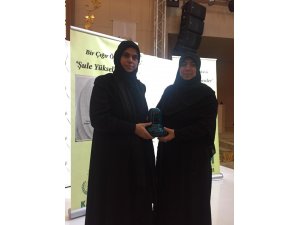 Yazar Demet Tezcan merhum Şule Yüksel Şenler'i anlattı