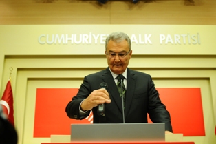 CHP'lilere konuşma yasağı getirildi