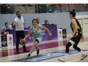 Türkiye Kadınlar Basketbol Ligi: Yalova VIP: 58 - Bosna 34: 69