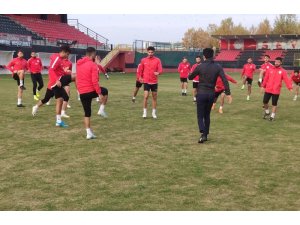 Karaköprü Belediyespor 3 puan istiyor