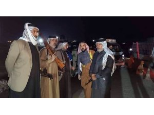 Irak’ın Zikar kentinde aşiretler kontrol noktası kurdu