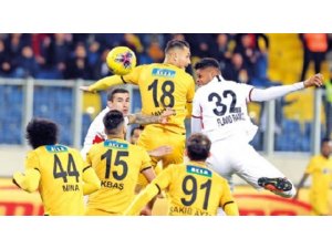 Yeni Malatyaspor’dan 7 haftalık yenilmezlik serisi