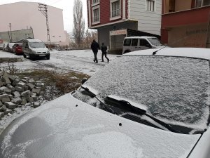 Doğu Ekspresi ile Kars'a gelip çocukların yüzünü güldürdüler