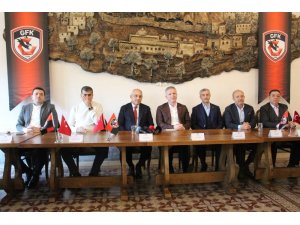 "Gaziantep Tek Yürek, Kırımızı Siyaha Tam Destek" kampanyasının tanıtımı yapıldı