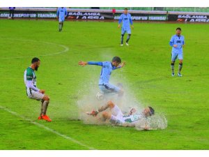 TFF 1. Lig: Giresunspor: 1 - Adana Demirspor: 0 (İlk yarı sonucu)