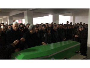 Balık tutmak için gittiği gölde boğulan genç son yolculuğuna uğurlandı