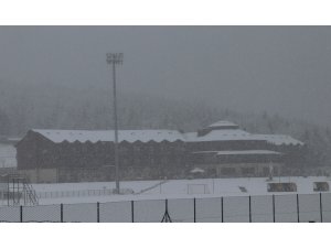 Kartepe, Abant ve Düzce'deki yaylalara mevsimin ilk karı düştü