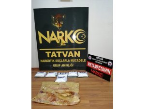 Bitlis’te uyuşturucu ve sigara operasyonu