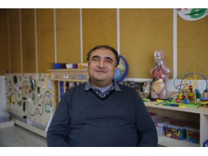 Görme engelli öğretmen akademik kariyer için YDS sorununa çözüm istiyor