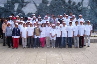 Mutlu beldesinden öğrencilere Çanakkale gezisi