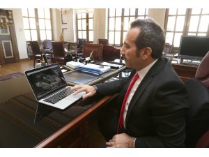 Aksaray Valisi Ali Mantı, AA'nın "Yılın Fotoğrafları" oylamasına katıldı