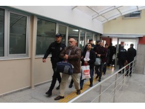 HDP Kocaeli eş İl başkanı terör propagandası iddiasıyla gözaltına alındı