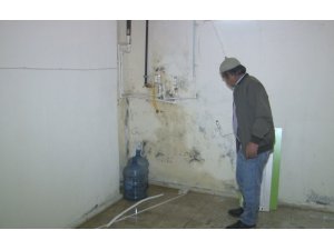 Konya'da villaya giren hırsızlar kombiyi çaldı