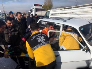 Erzincan’da trafik kazası: 2 yaralı