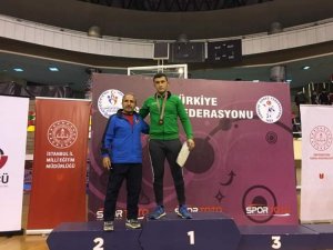 Güreşte bölge şampiyonu Akçakoca’dan çıktı