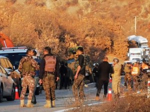 Zırhlı araç devrildi: 13 yaralı