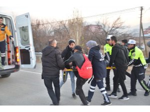 Bariyerlere çarpan motosiklet sürücüsü yaşamını yitirdi