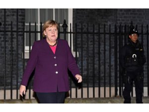 Merkel’den Dörtlü Zirve sonrası açıklama