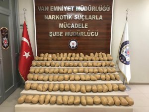 Van merkezli 6 operasyonda 900 kilogram uyuşturucu ele geçirildi