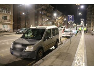 Engelli parkına park edince cezayı yedi