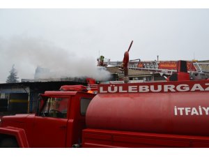 Sanayide korkutan yangın