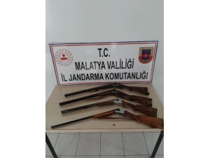Ruhsatsız 4 Av Tüfeği ele geçirildi