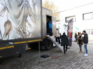 Konya'ya gelen Narkotik Eğitim Tırı'nda öğrencilere uyuşturucunun zararları anlatıldı
