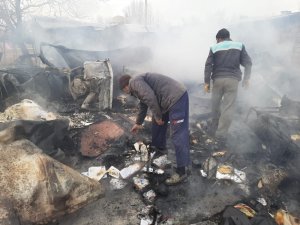 Van’da ev yangını