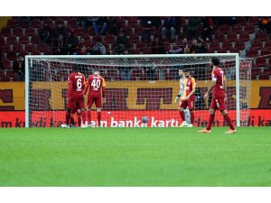 Galatasaray 4 maçtır kazanamıyor